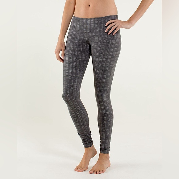 Lululemon Wunder Under Leggings, EUC - Picture 1 of 10